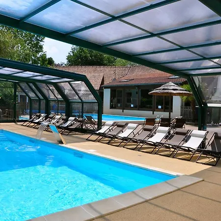 Caravaning Les Tourterelles 4*