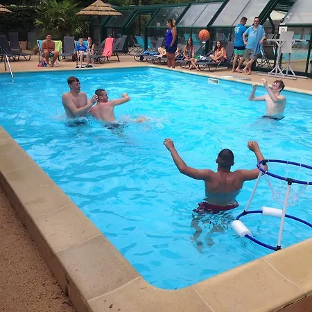 Caravaning Les Tourterelles 4*
