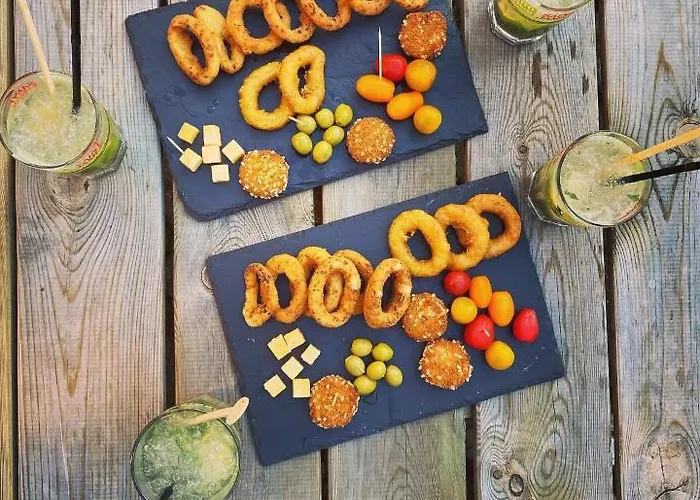 Les Tourterelles Camping 4*