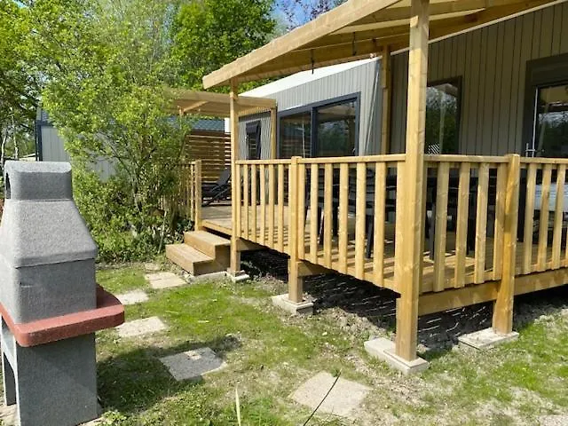 Les Tourterelles Camping 4*